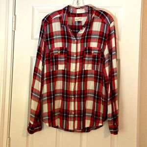 Universal thread flannel top